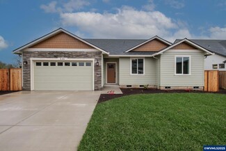646 NE Kerns Dr, Dallas, OR 97338