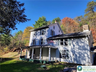 313 E Fireline Rd, Parryville Boro, PA 18071