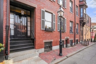 52 River St, Boston, MA 02108