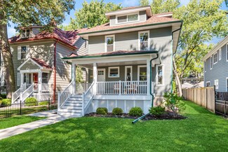 1222 Lake Ave, Wilmette, IL 60091