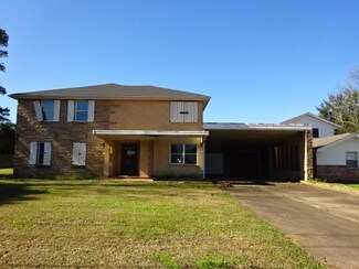 220 E Airline Hwy, Gramercy, LA 70052
