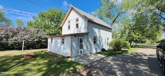 401 Summit St, Underwood, ND 58576