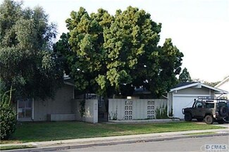 1107 Oxford Ln, Newport Beach, CA 92660