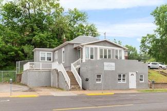 107 S 4th St, Council Bluffs, IA 51503