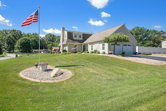 222 Farmwood Ln, La Porte, IN 46350