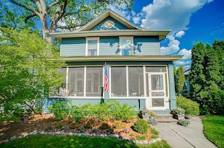 1337 2nd St S, Stillwater, MN 55082