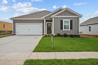 674 Shoemaker Ln, Clarksville, TN 37043