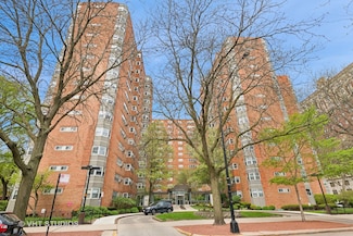 4950 N Marine Dr Unit 1102, Chicago, IL 60640