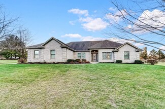8955 Sycamore Trails Dr, Springboro, OH 45066