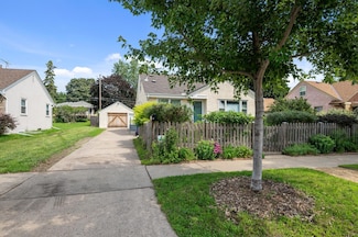 1003 Blair Ave, Saint Paul, MN 55104
