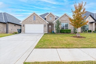 200 Pont Neuf Ct, Edmond, OK 73034