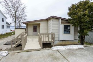 9690 E 520 S, Wolcottville, IN 46795