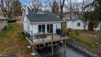 4135 State Park Dr, Akron, OH 44319