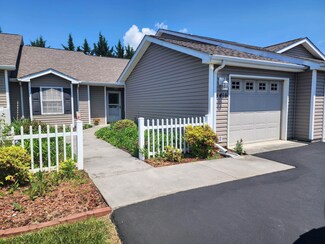 8418 Pine Hill Ln, Roanoke, VA 24019