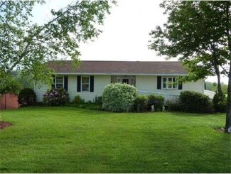 44 New Braintree Rd, North Brookfield, MA 01535