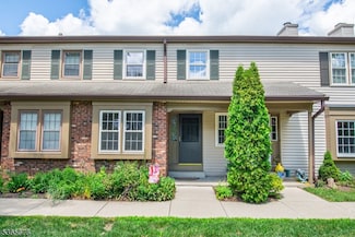51 Oriole Dr, Hackettstown, NJ 07840