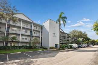 12600 SW 5th Ct Unit 104L, Pembroke Pines, FL 33027