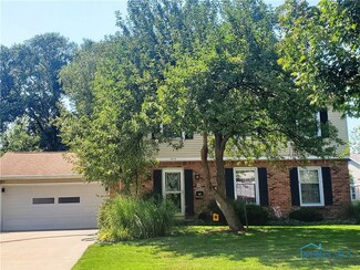 1610 Park Forest Dr, Toledo, OH 43614