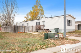 907 Hemlock Ave, Gillette, WY 82716