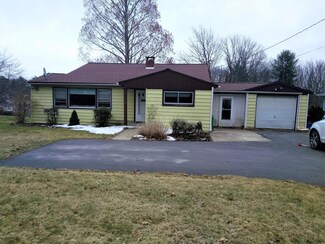 276 W Center Hill Rd, Dallas, PA 18612