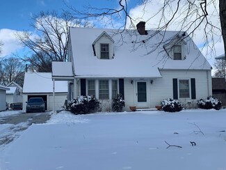 19059 4th St, New Paris, IN 46553