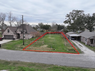 421 Avenue E, Port Neches, TX 77612