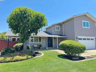 664 Murdell Ln, Livermore, CA 94550