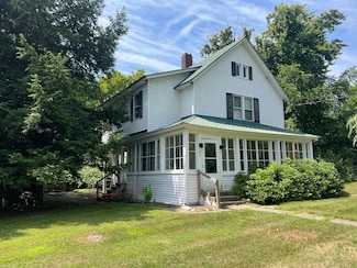 66 Water St, Elizabethtown, NY 12932
