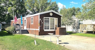 917 Preston Place, Pierre, SD 57501