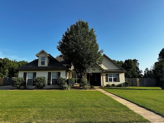 104 Taylor Cir, Taylor, MS 38673