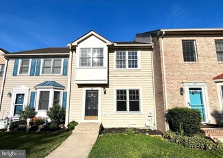 82 Morningside Dr, Falling Waters, WV 25419