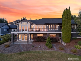 1011 40th St, Bellingham, WA 98229
