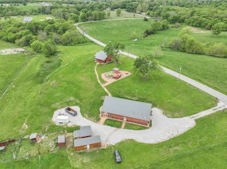 12132 W Farm Road 18, Walnut Grove, MO 65770