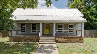 607 S Main St, Lampasas, TX 76550