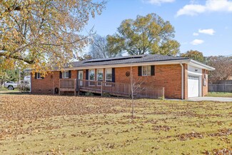 99 Battlewood Dr, Fort Oglethorpe, GA 30742