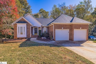 609 Chaulk Hill Ct, Simpsonville, SC 29681