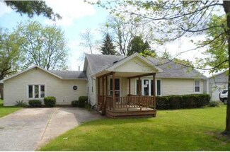 406 E Maple St, Liberty Center, OH 43532