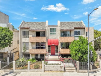 13903 Sherman Way Unit 8, Van Nuys, CA 91405