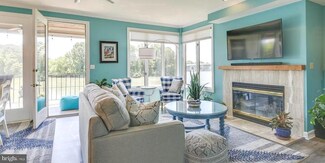 30 Brough Ln Unit 203, Hampton, VA 23669