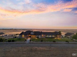 393 Famoso Hills Dr, Bakersfield, CA 93308