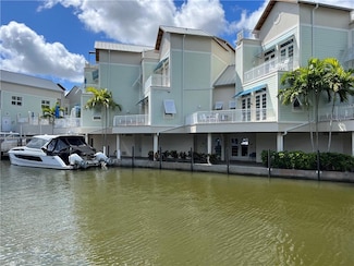 1001 10th Ave S, Naples, FL 34102