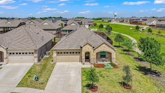 816 Grapefruit Ct, Forney, TX 75126