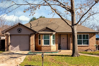 108 N Flaxseed Ln, Fort Worth, TX 76108