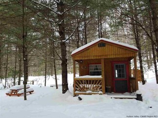 67 White Birch Ln, Kerhonkson, NY 12446