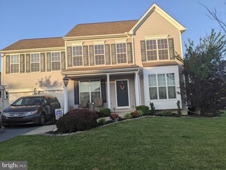 7400 View Crest Dr, Harrisburg, PA 17112