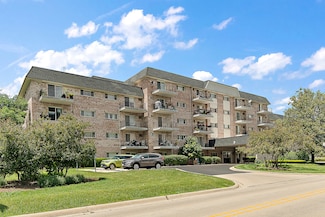 1000 S Lorraine Rd Unit 110, Wheaton, IL 60189