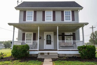 632 S 11th St, Vincennes, IN 47591