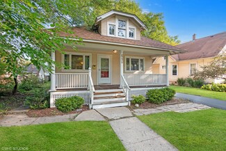 656 Bluff City Blvd, Elgin, IL 60120
