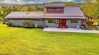 15 Tyrone Avery Rd, Morgantown, WV 26508