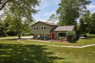 6038 S Stanford Rd, Bloomington, IN 47403